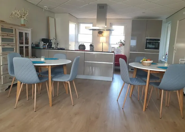 Bij De Oude Dijk فندق مبيت وإفطار 3*